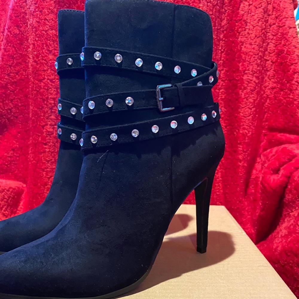 Out of this world sexy boot